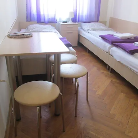 公寓 Euro-room &