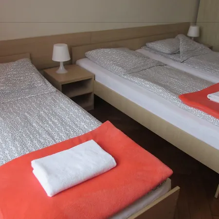 公寓 Euro-room &