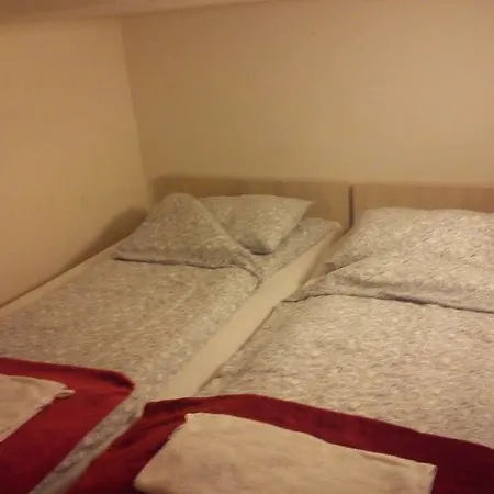 Euro-room & Apartment *