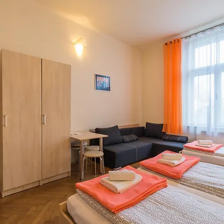 Euro-room & דירה קרקוב