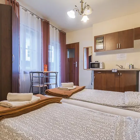 Euro-room & *