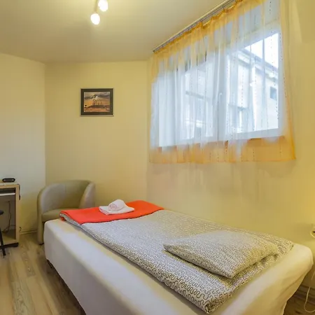 Euro-room & Apartment Krakow