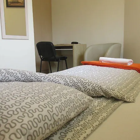 Euro-room & Apartment